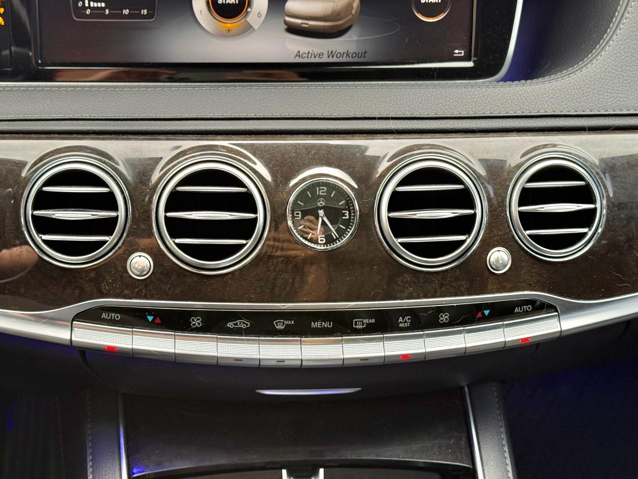 Mercedes-Benz S-Class photo 14