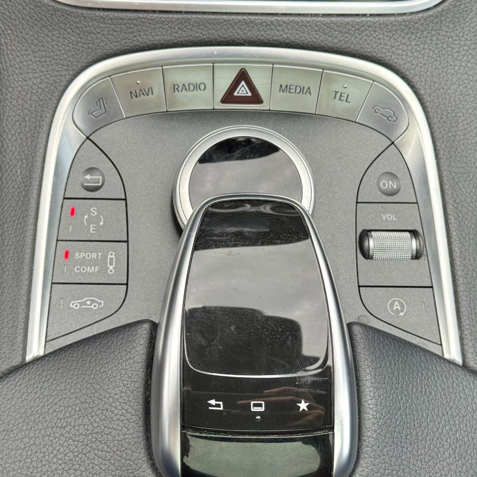 Mercedes-Benz S-Class photo 15
