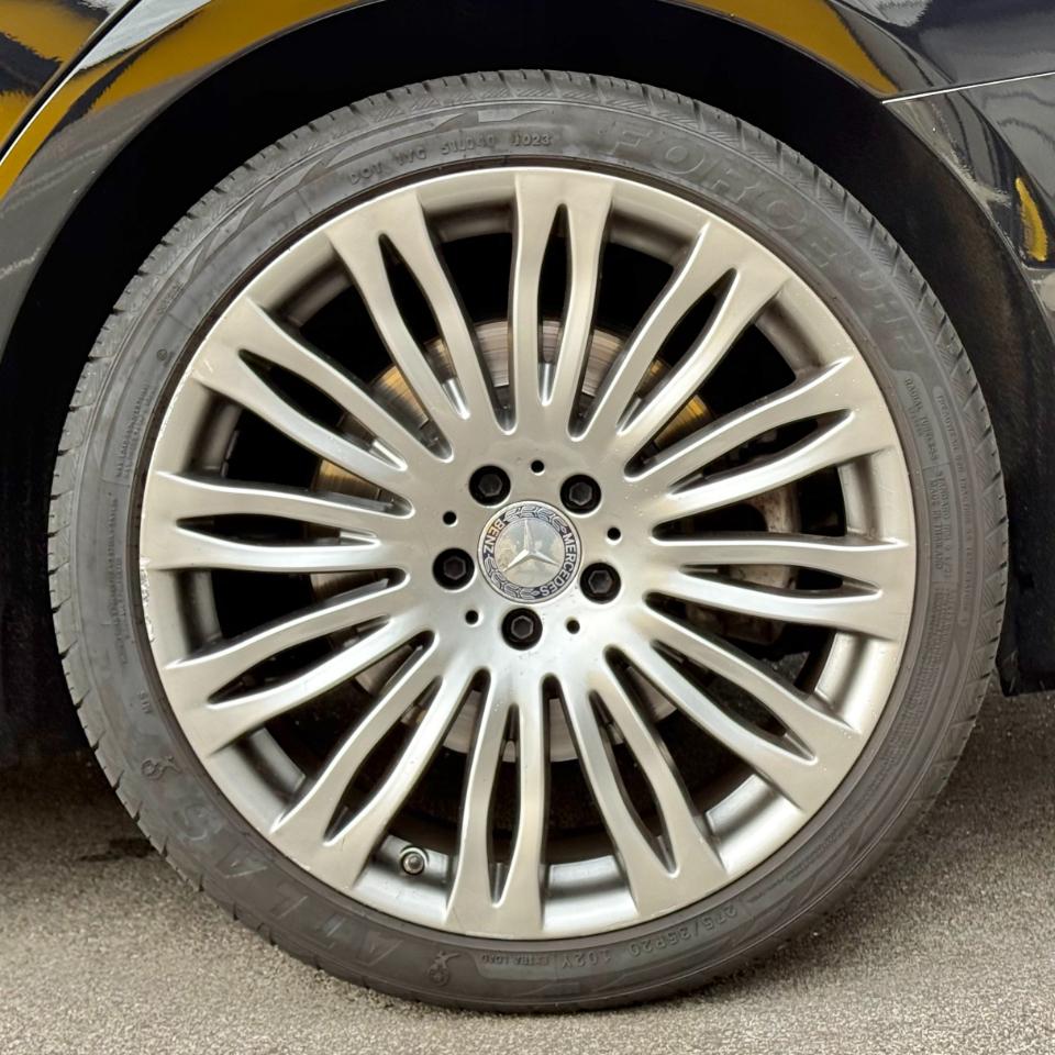 Mercedes-Benz S-Class photo 26