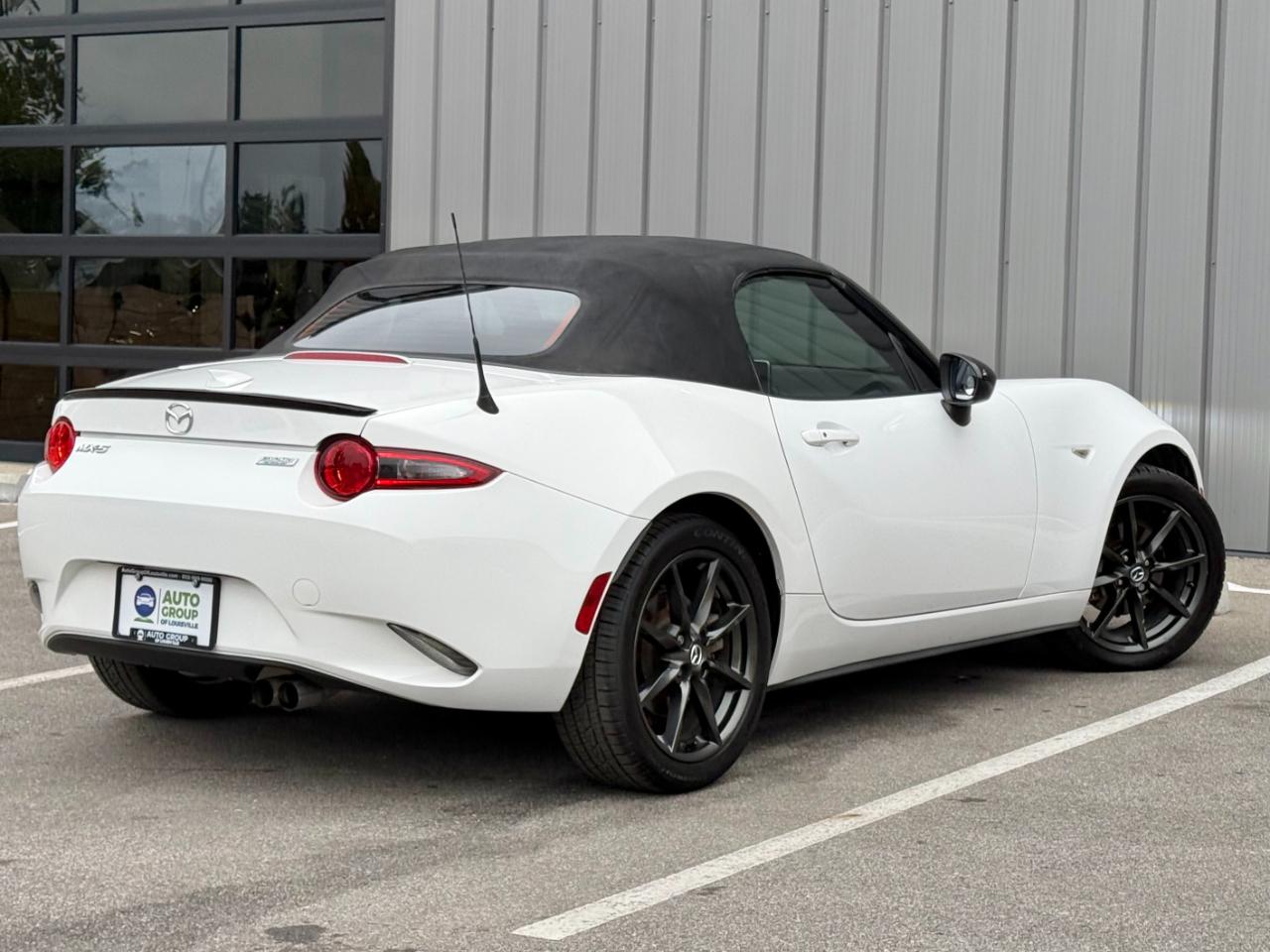 Mazda MX-5 Miata 2dr Conv Auto Club 2016