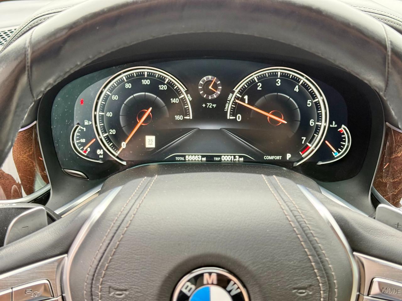 BMW 740i photo 12
