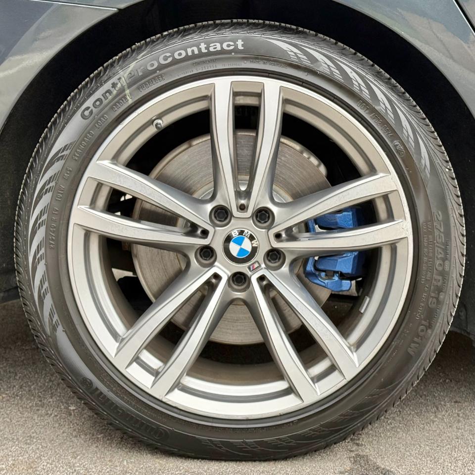 BMW 740i photo 27