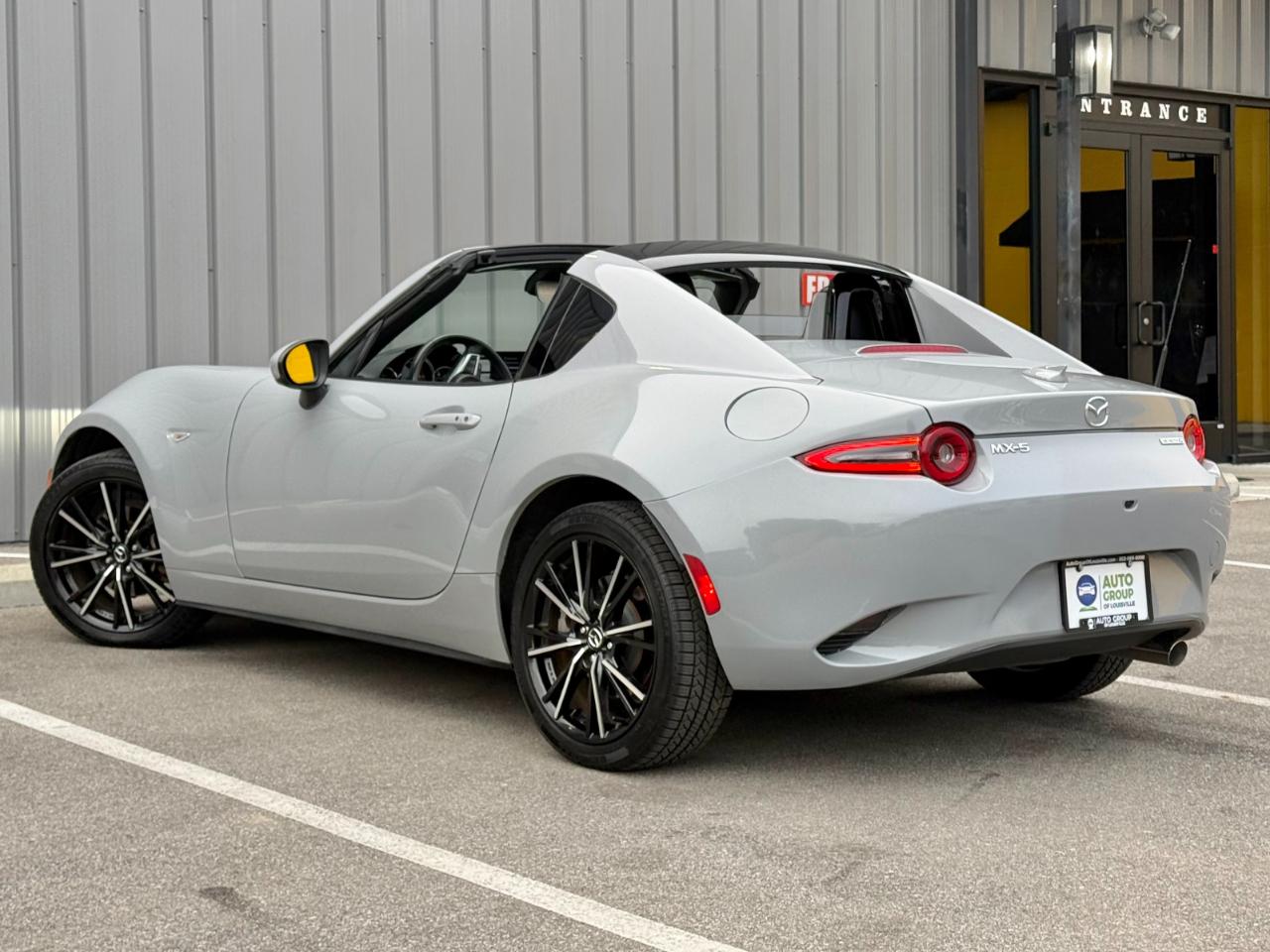 Mazda MX-5 photo 8