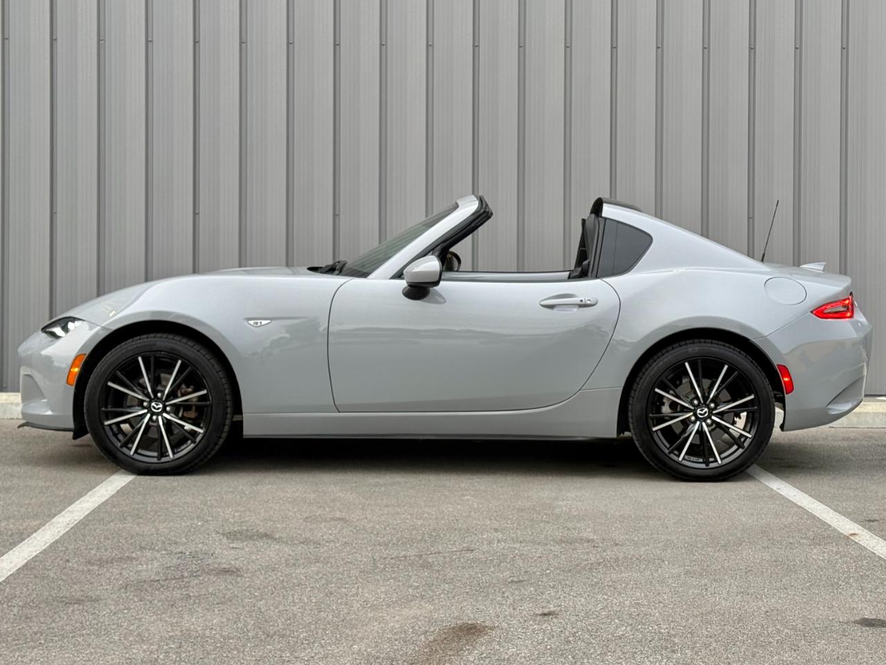 Mazda MX-5 photo 9