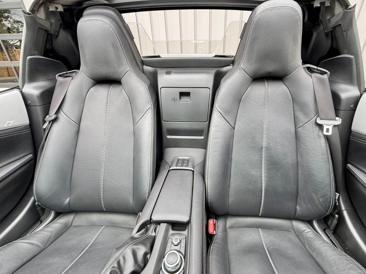 Mazda MX-5 photo 13