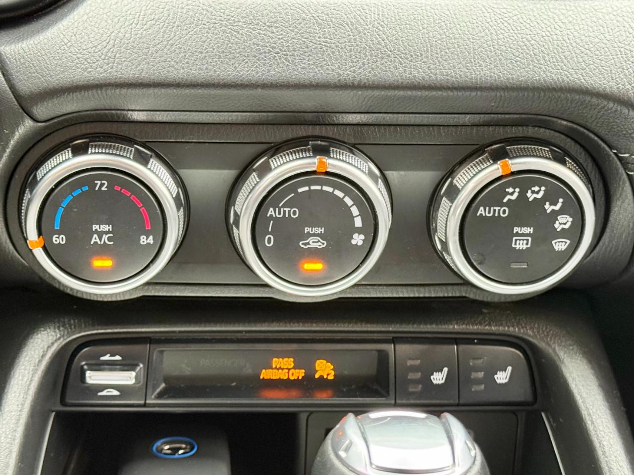 Mazda MX-5 photo 15