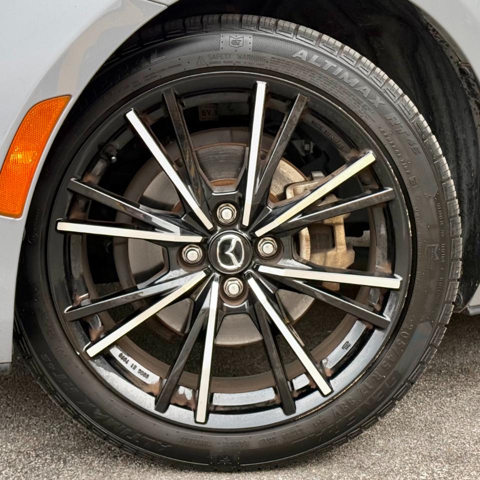 Mazda MX-5 photo 18