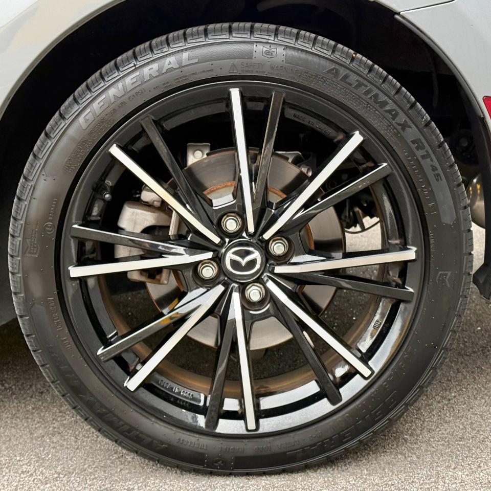 Mazda MX-5 photo 19