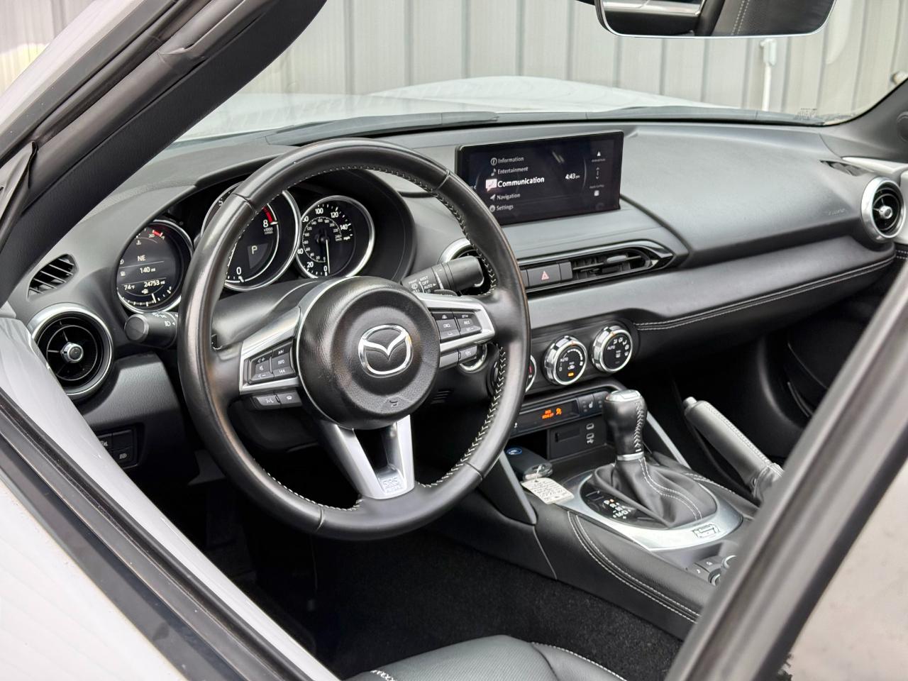 Mazda MX-5 photo 26