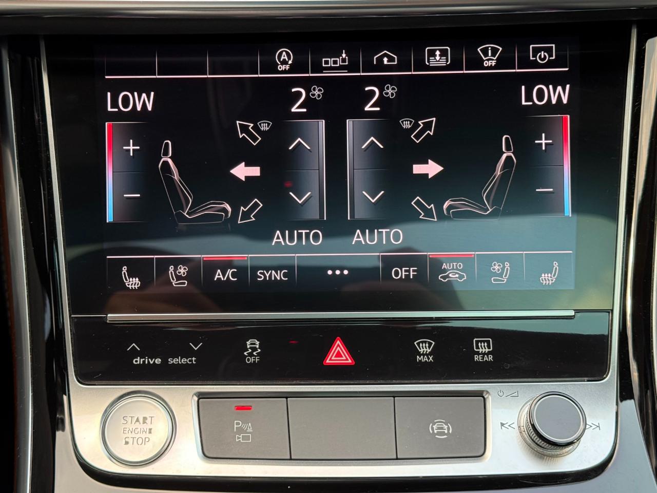 Audi A8 photo 13