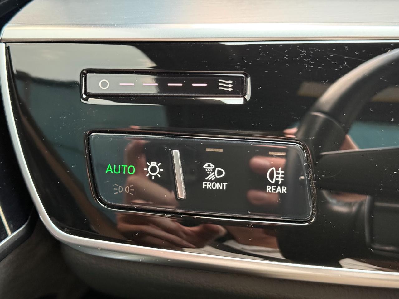 Audi A8 photo 14