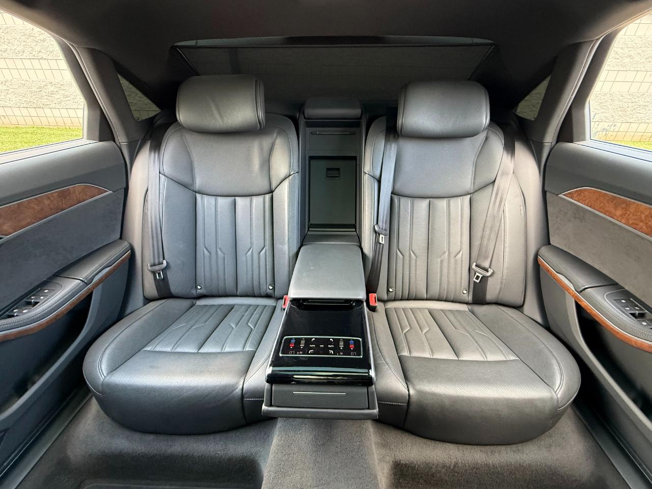 Audi A8 photo 16