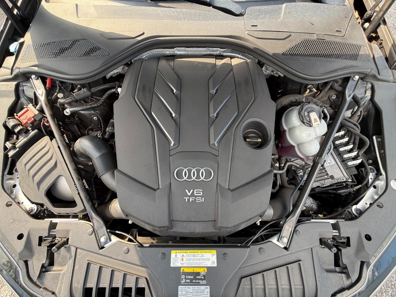 Audi A8 photo 24