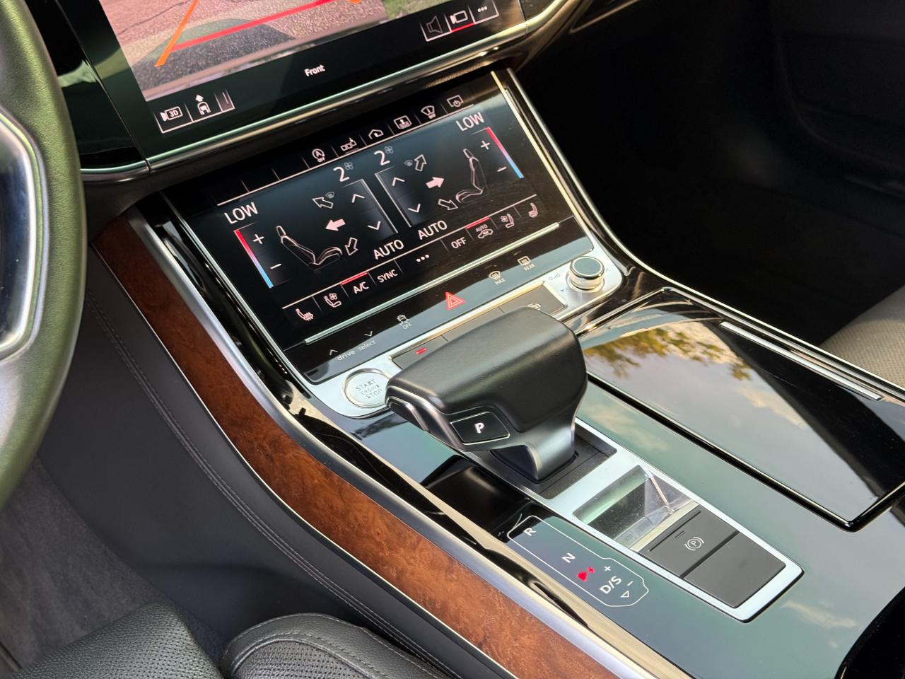 Audi A8 photo 25