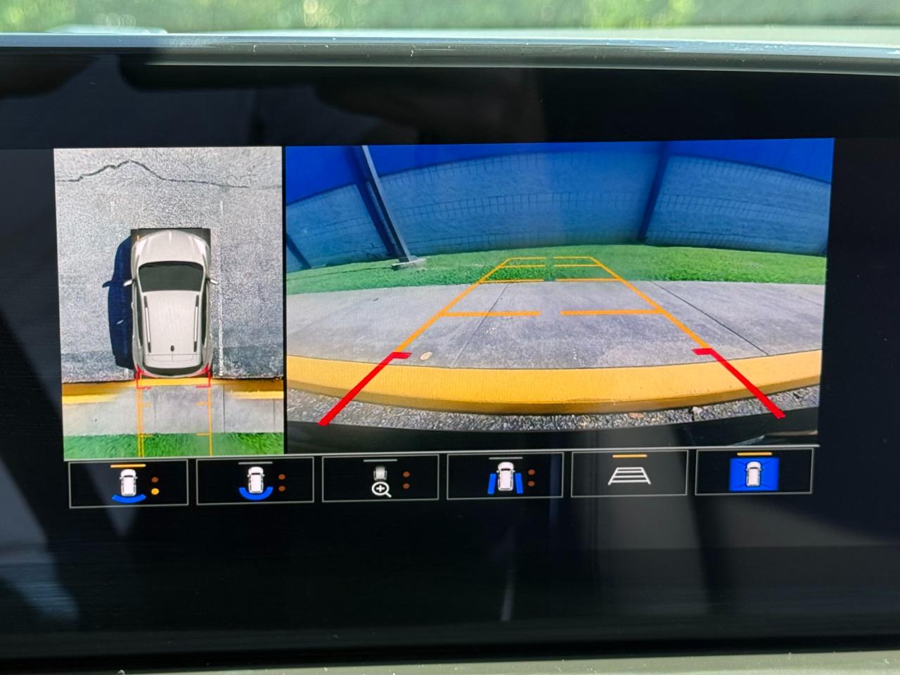 Buick Encore GX photo 12