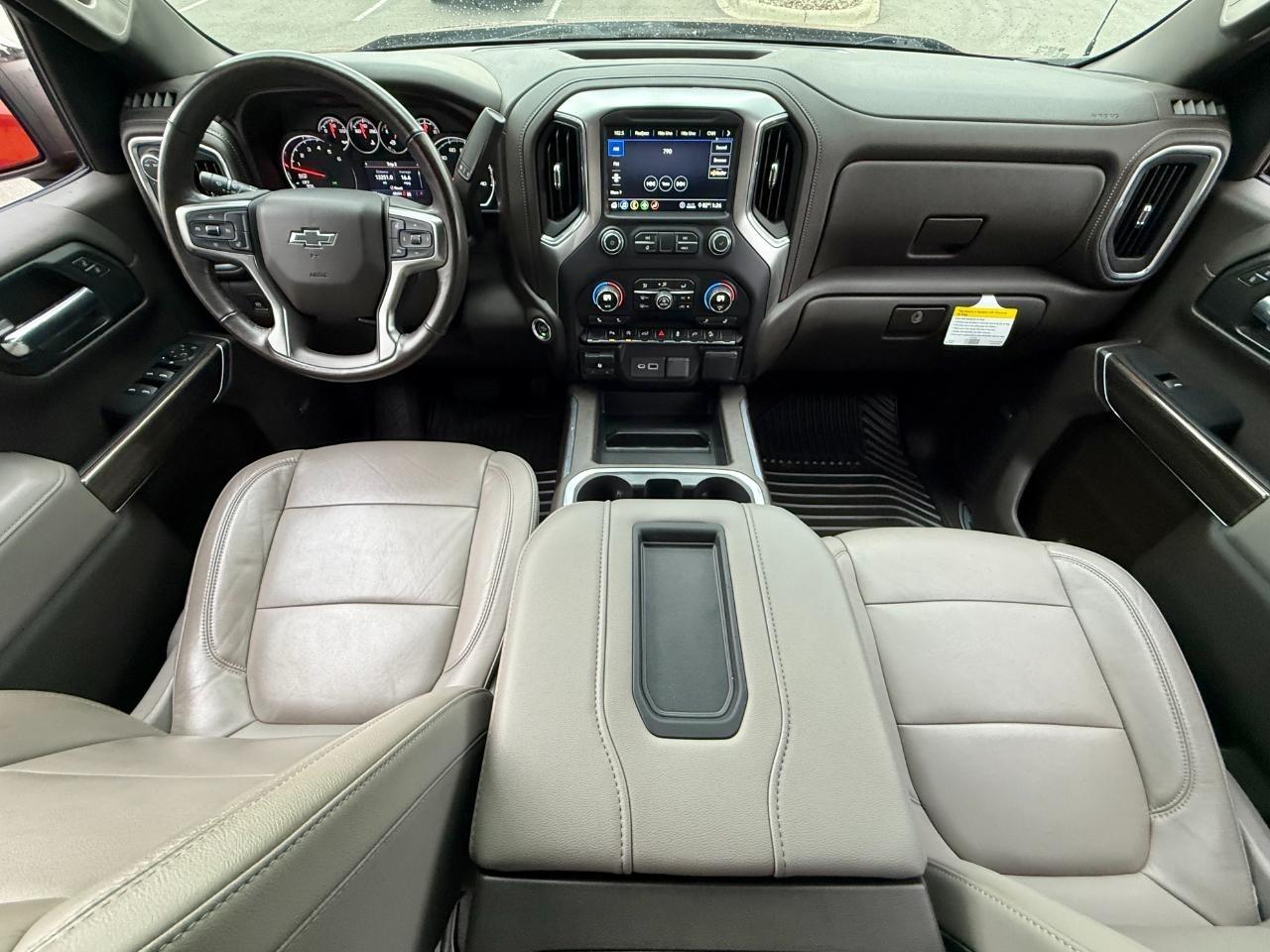 Chevrolet Silverado 1500 4WD Crew Cab 147" RST 2020