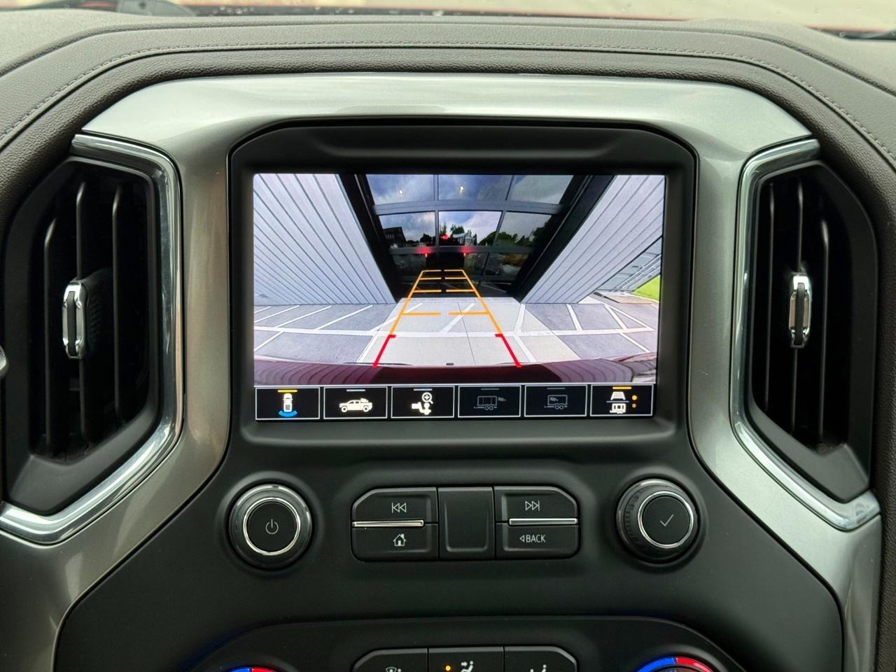 Chevrolet Silverado 1500 4WD Crew Cab 147" RST 2020