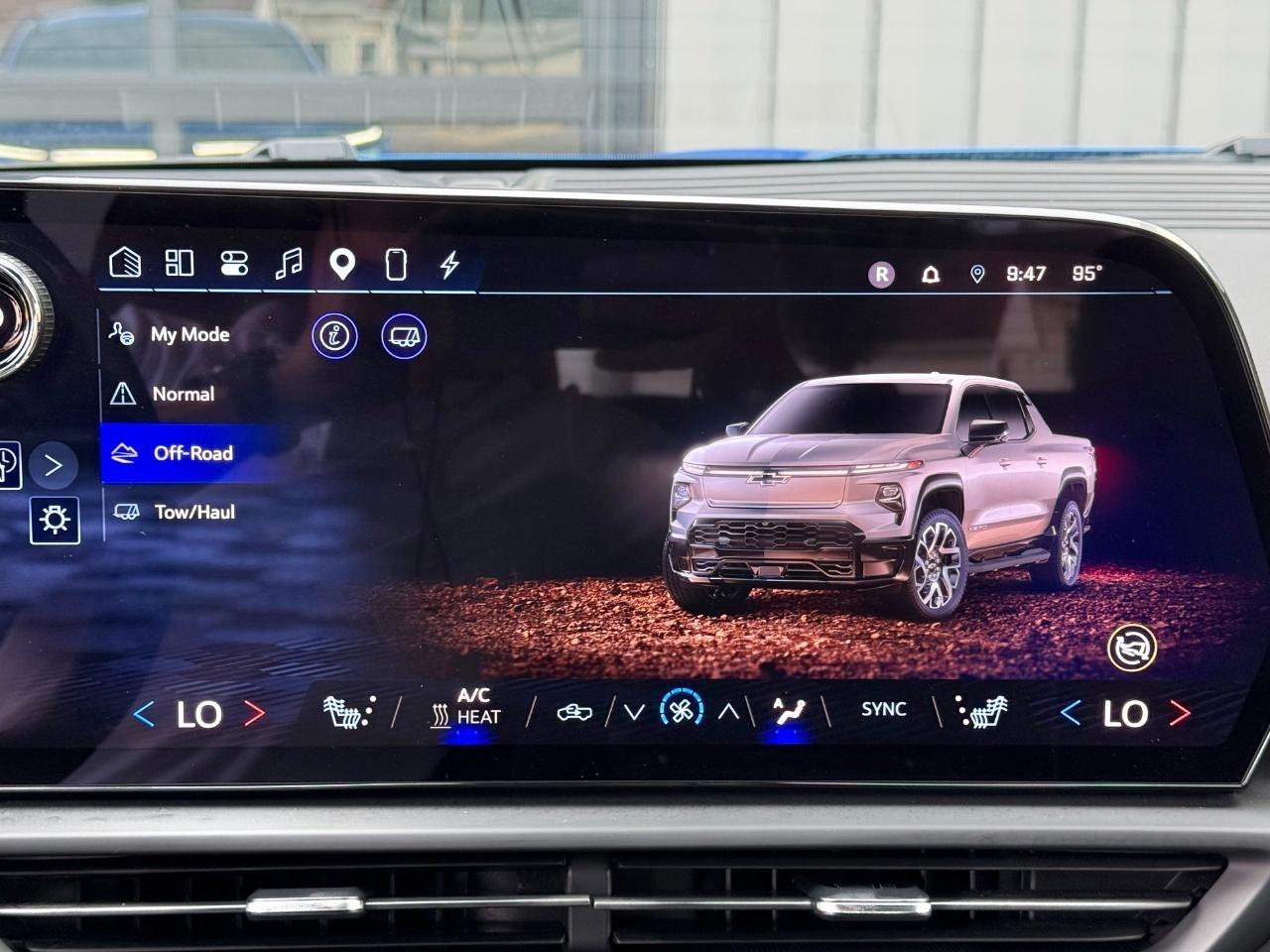 Chevrolet Silverado EV e4WD Crew Cab Standard Range LT 2026