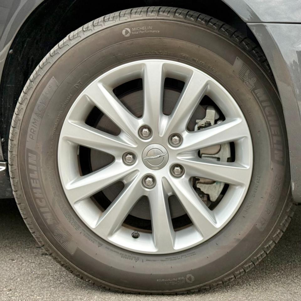 Chrysler Town & Country 4dr Wgn Limited Platinum 2016