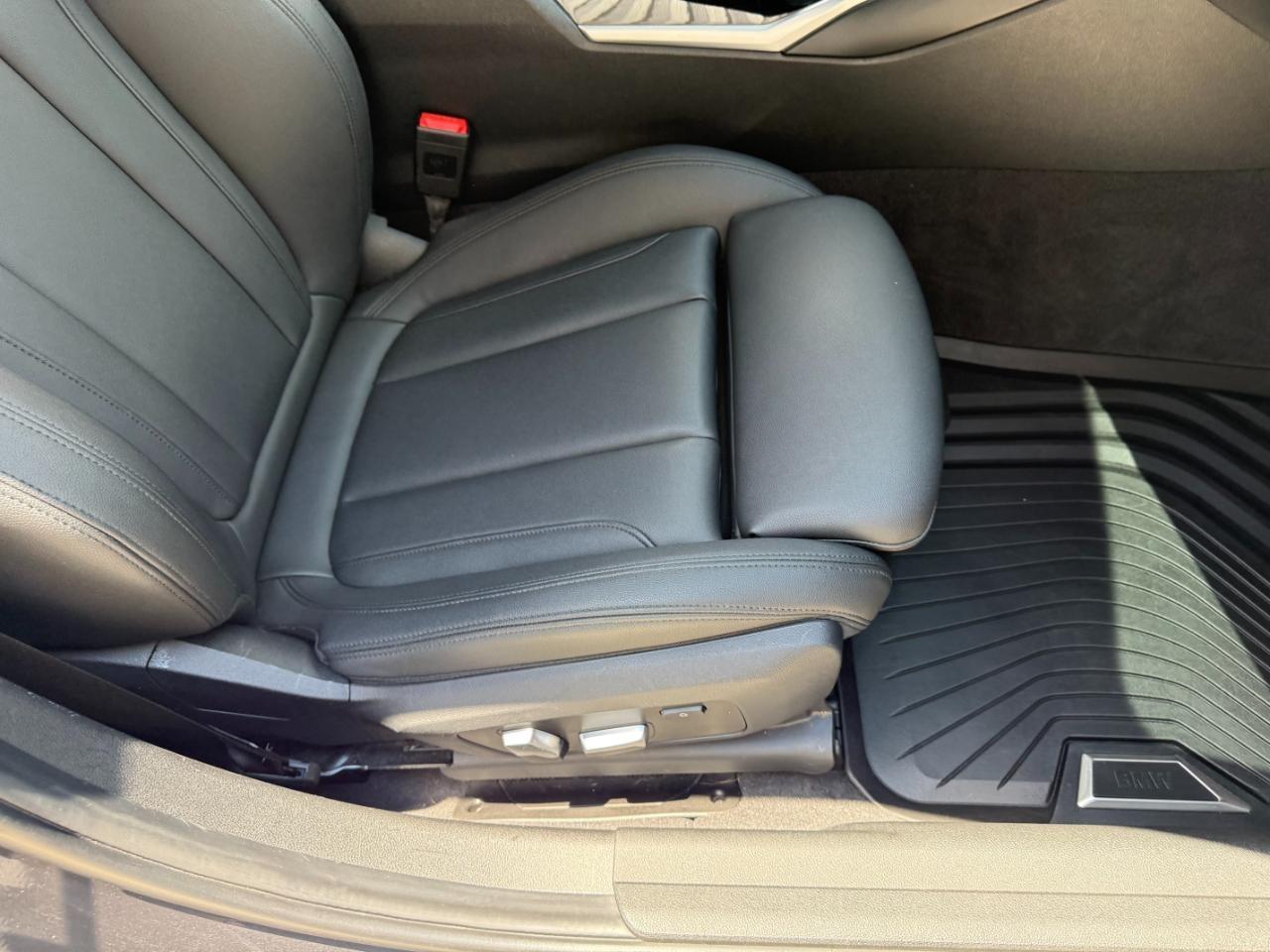 BMW 3 Series 330i xDrive Sedan 2019