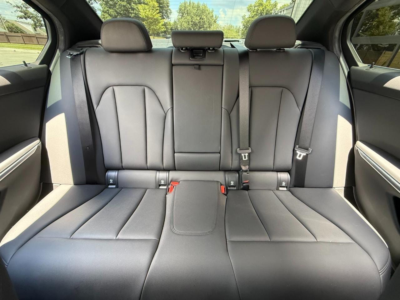 BMW 3 Series 330i xDrive Sedan 2019