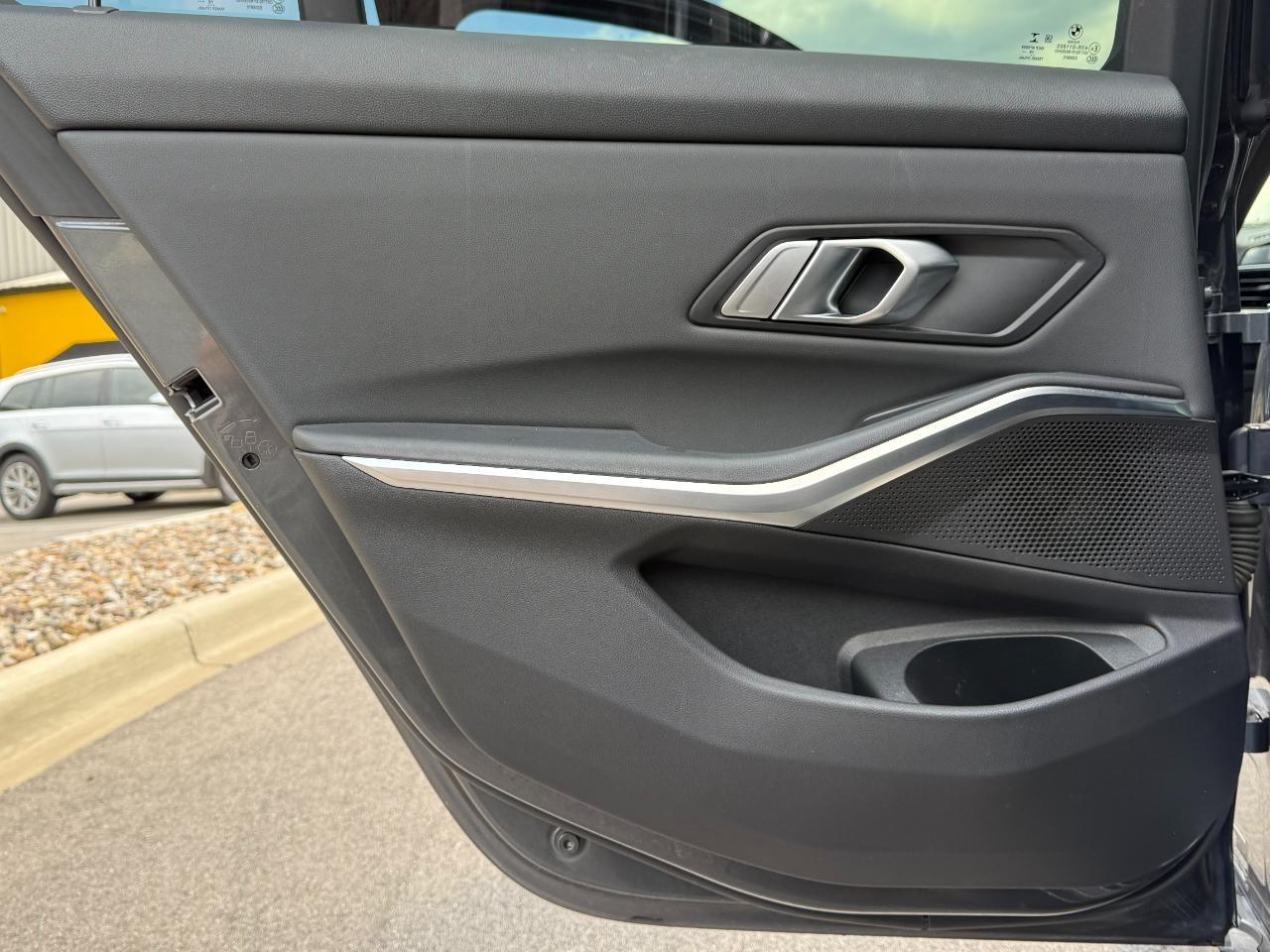 BMW 3 Series 330i xDrive Sedan 2019