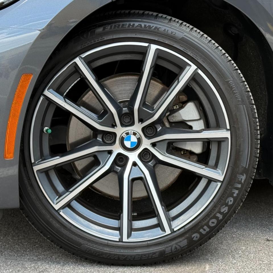 BMW 3 Series 330i xDrive Sedan 2019