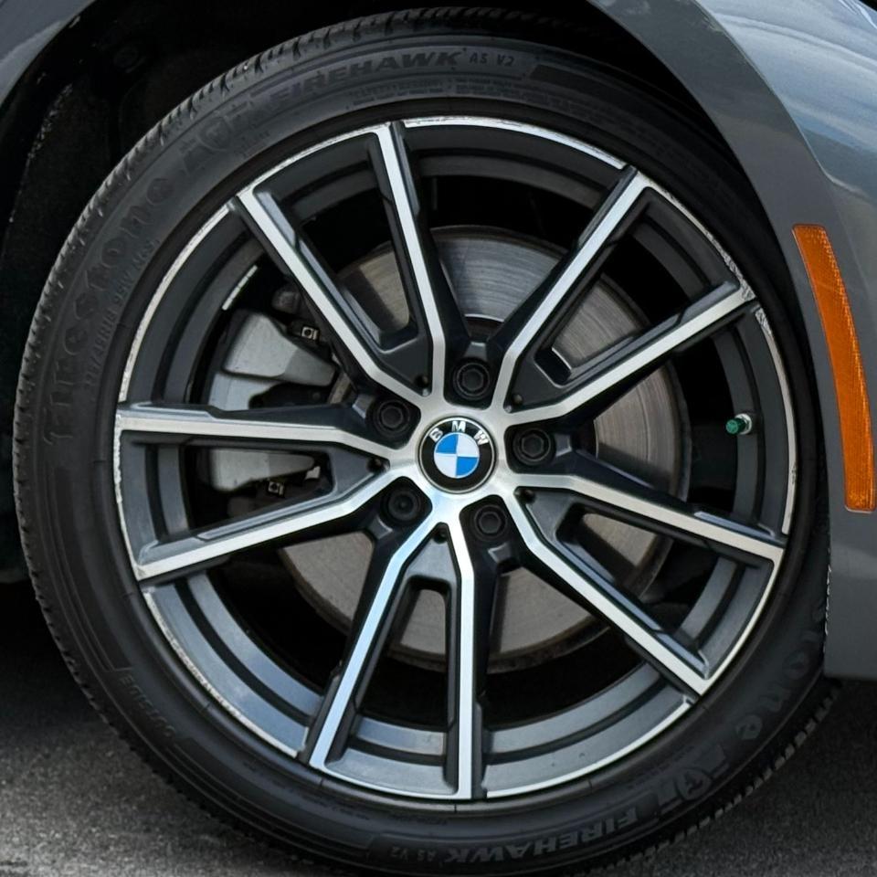 BMW 3 Series 330i xDrive Sedan 2019