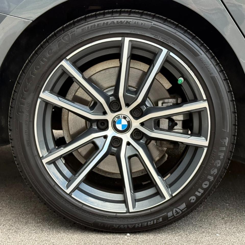 BMW 3 Series 330i xDrive Sedan 2019