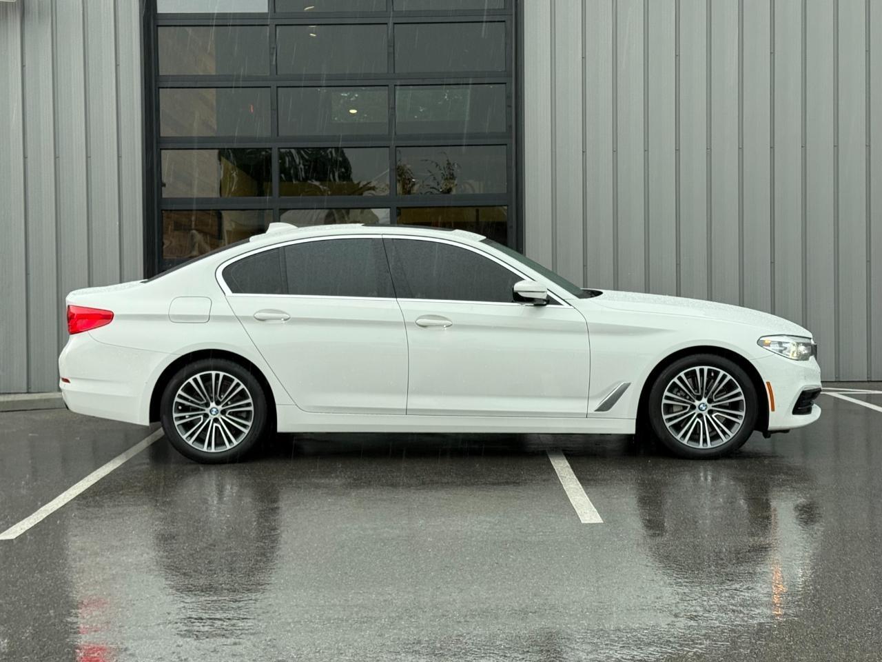 BMW 5 Series 530i Sedan 2019