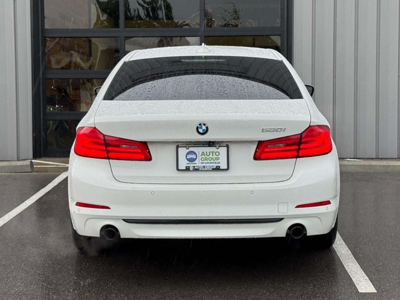 BMW 5 Series 530i Sedan 2019