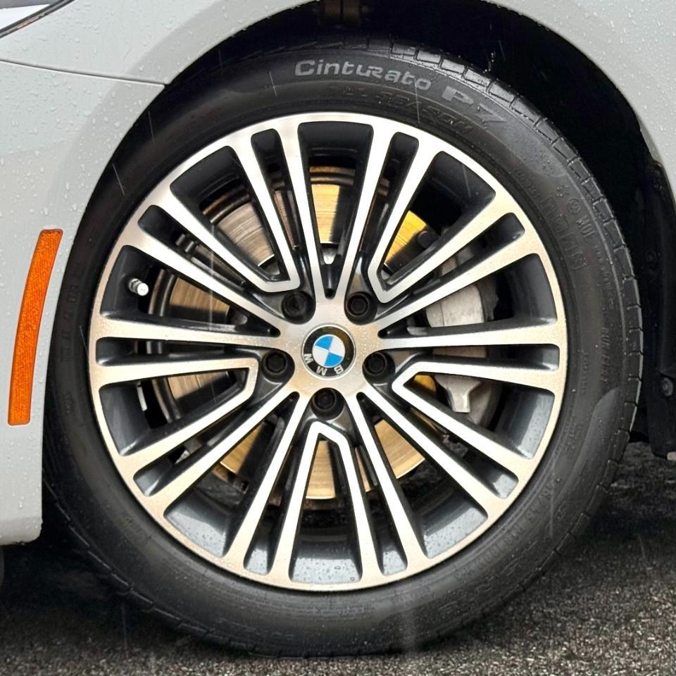 BMW 5 Series 530i Sedan 2019