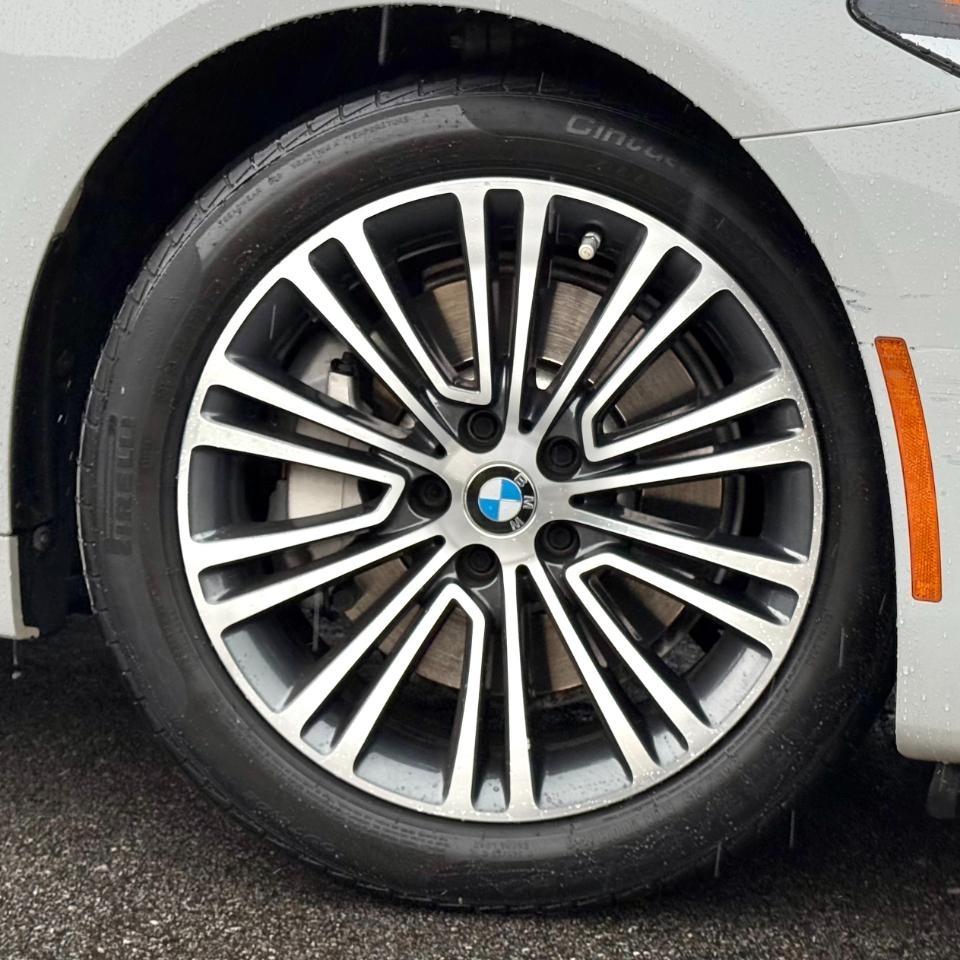 BMW 5 Series 530i Sedan 2019