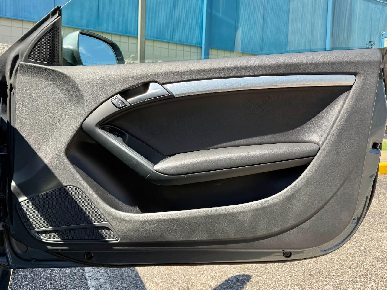 Audi A5 2dr Cabriolet Auto FrontTrak 2.0T Premium Plus 2012