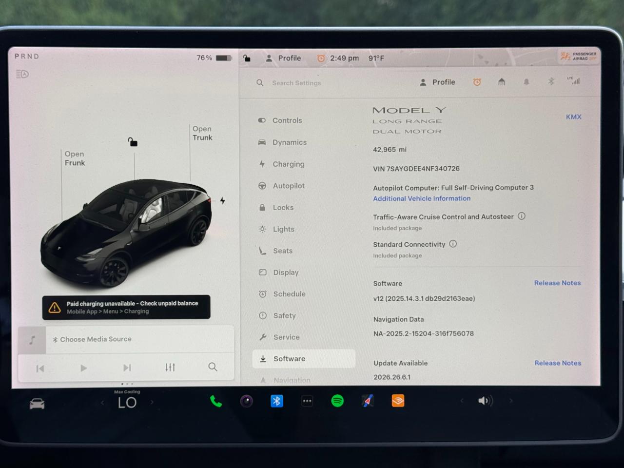Tesla Model Y photo 10