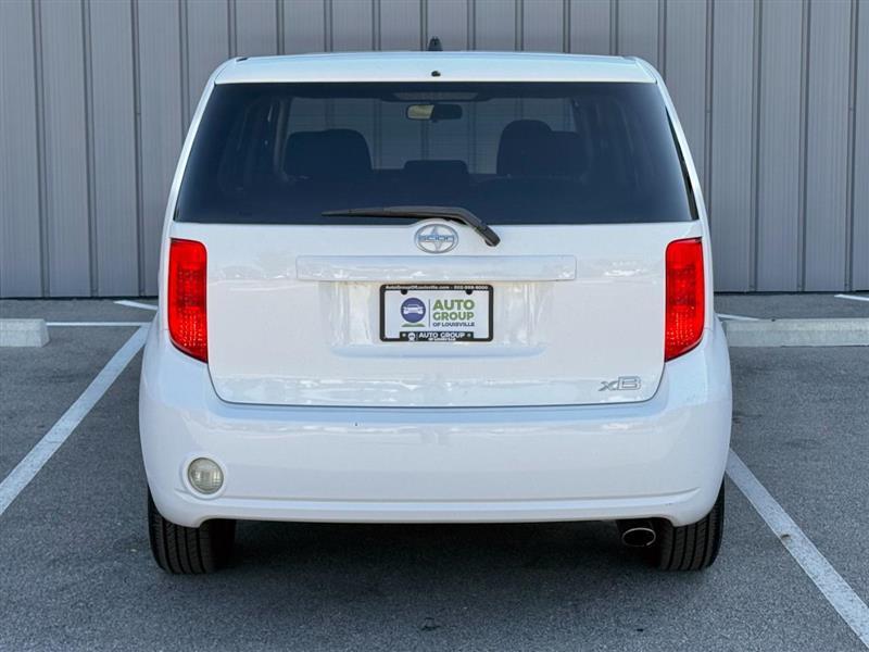 Scion xB  2009