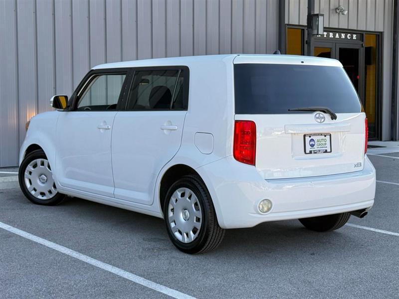 Scion xB  2009