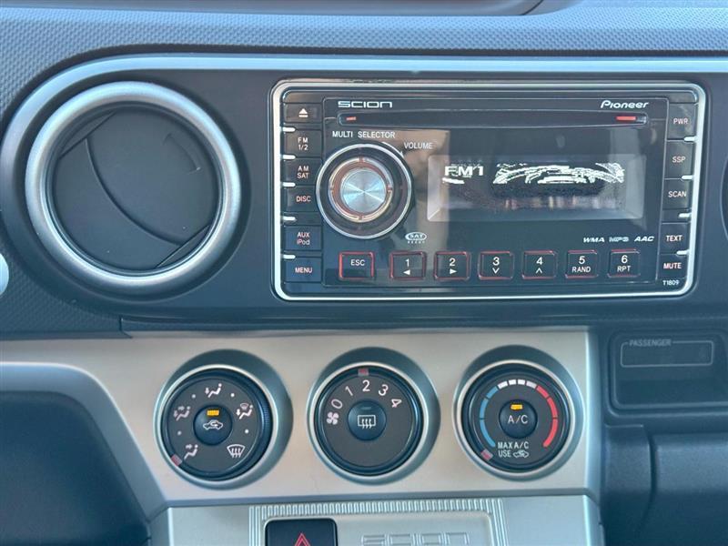 Scion xB  2009