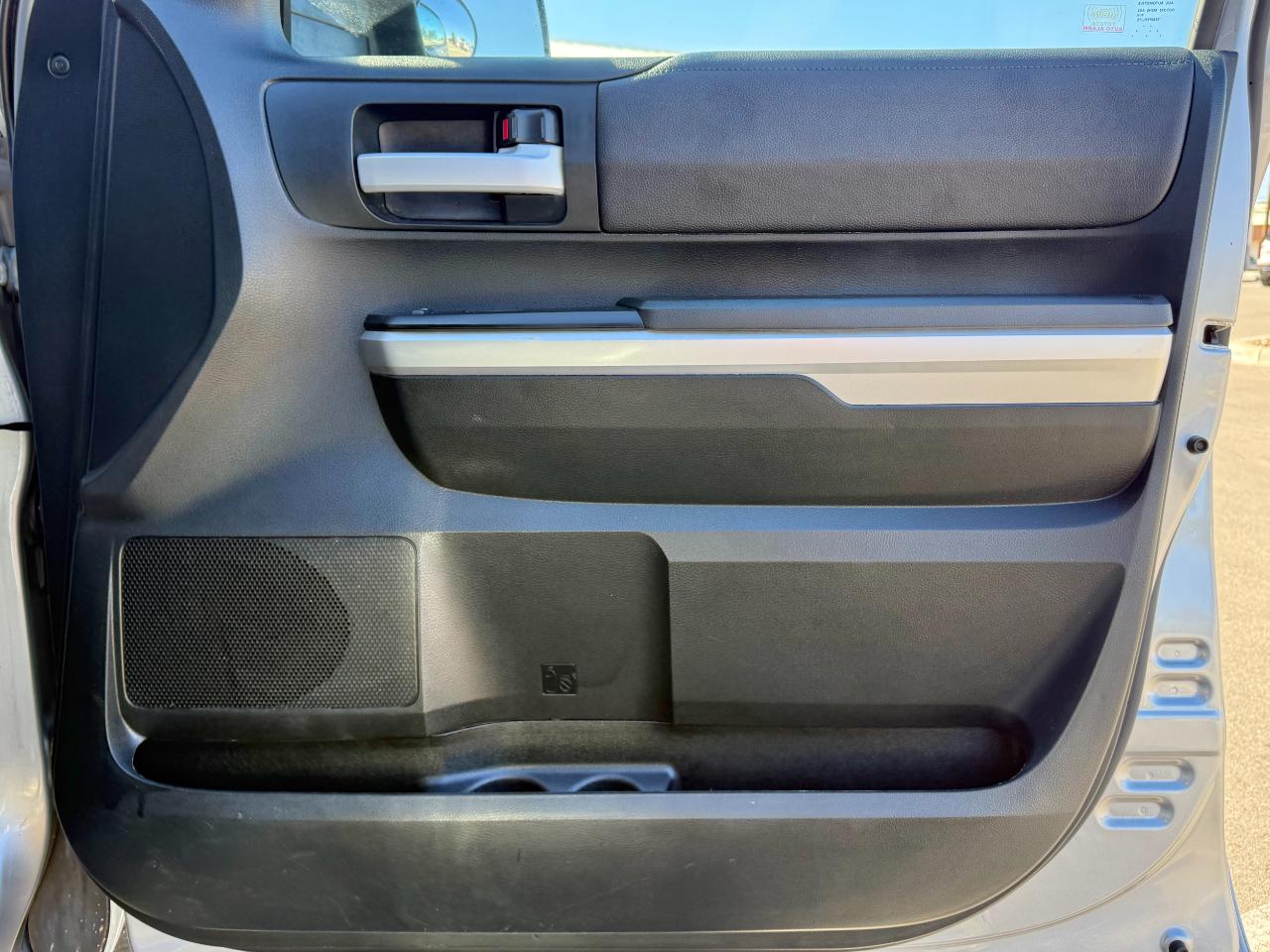 Toyota Tundra 4WD TRD Pro CrewMax 5.5' Bed 5.7L (Natl) 2017