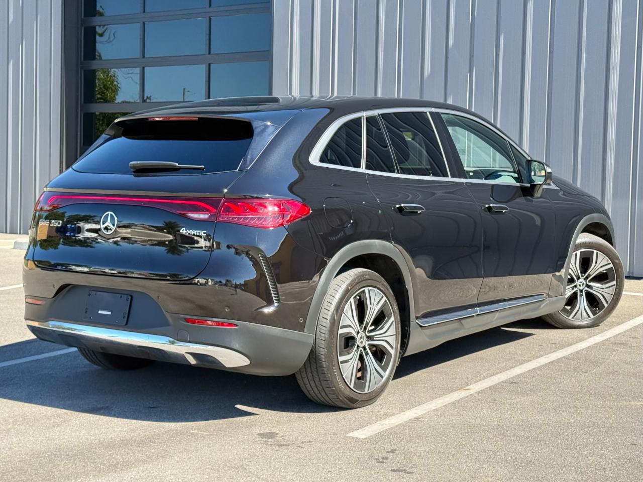 Mercedes-Benz EQE-Class SUV photo 5
