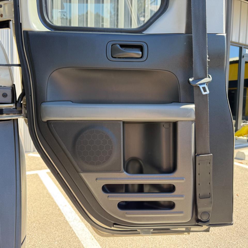 Honda Element 2WD EX MT 2005