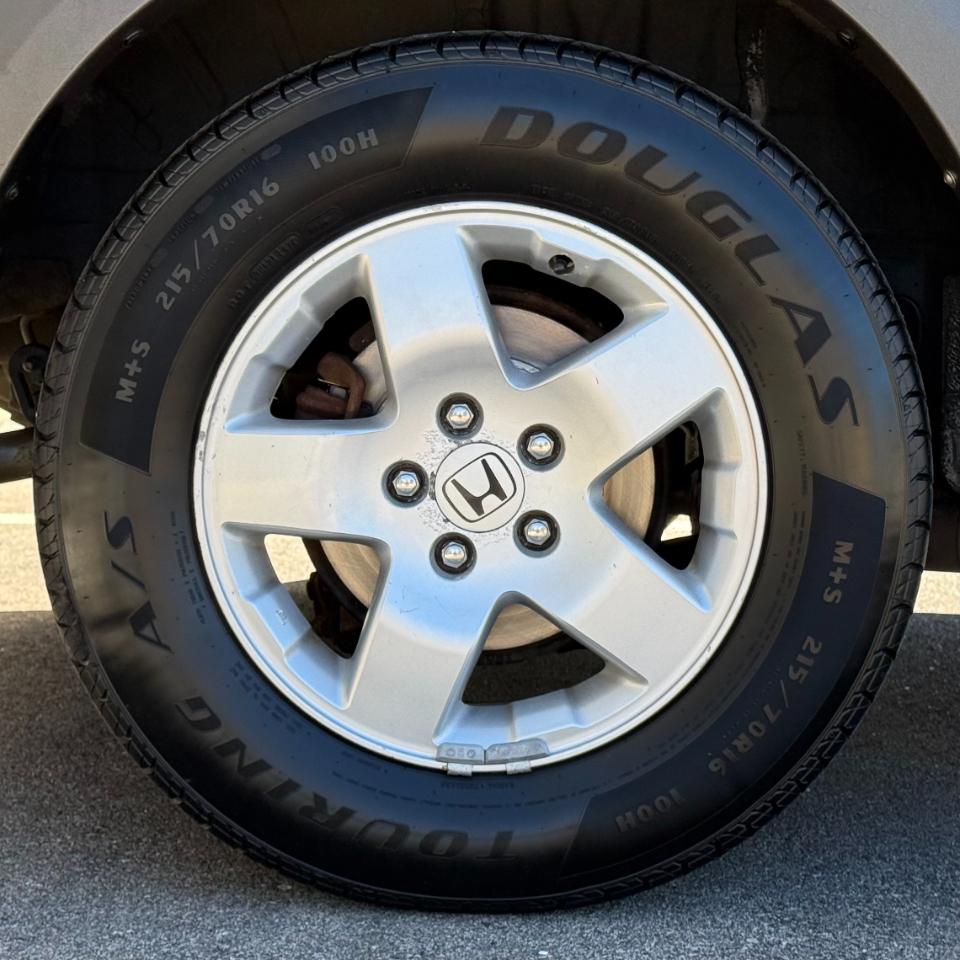 Honda Element 2WD EX MT 2005