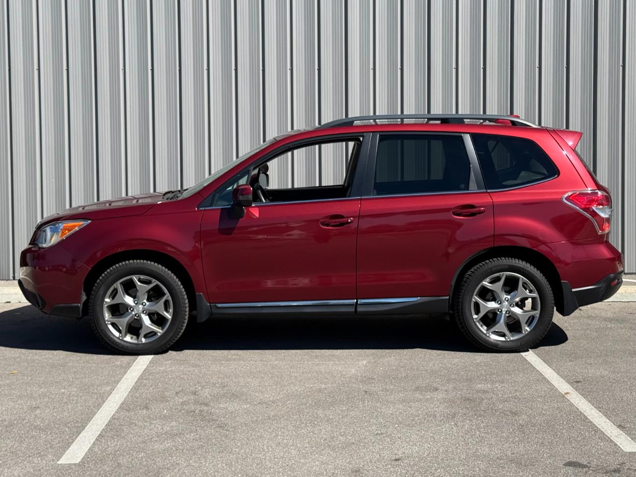 Subaru Forester 4dr CVT 2.5i Touring PZEV 2016