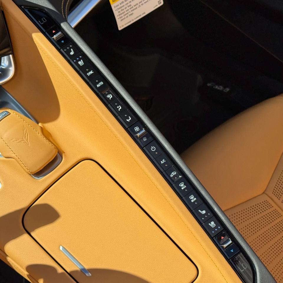 Chevrolet Corvette 2dr Stingray Conv w/2LT 2021