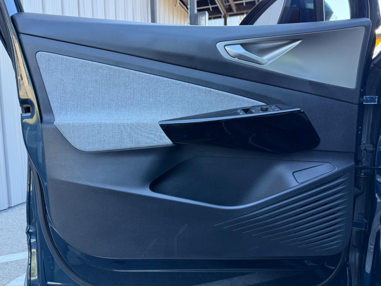 Volkswagen ID.4 Pro AWD w/SK On Battery 2023