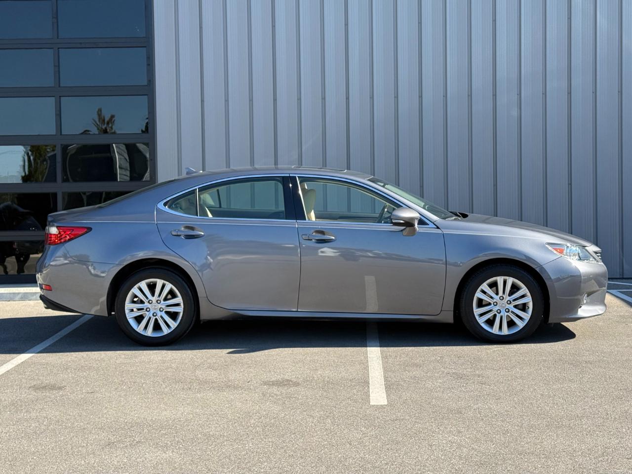 Lexus ES 350 4dr Sdn 2013