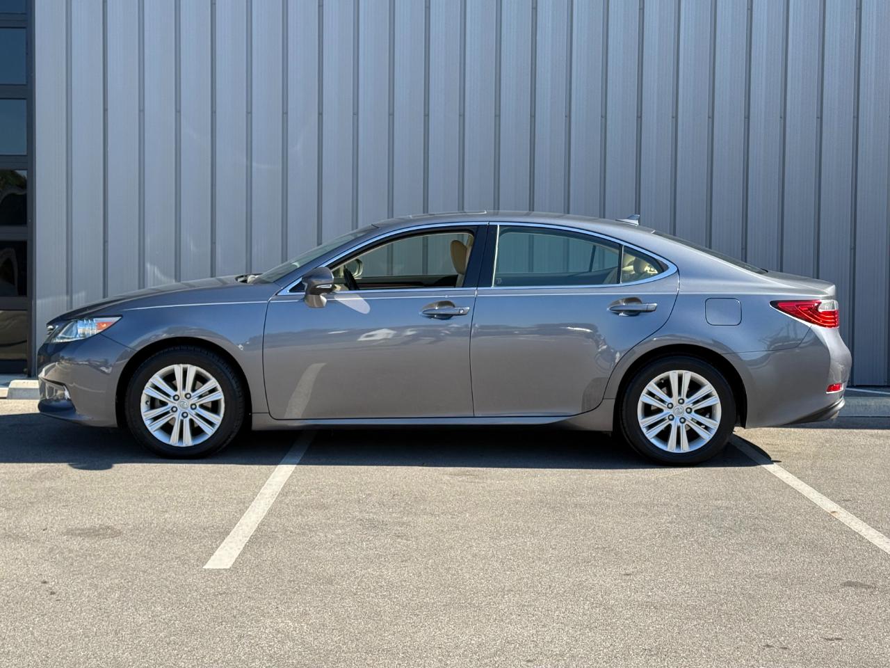 Lexus ES 350 4dr Sdn 2013