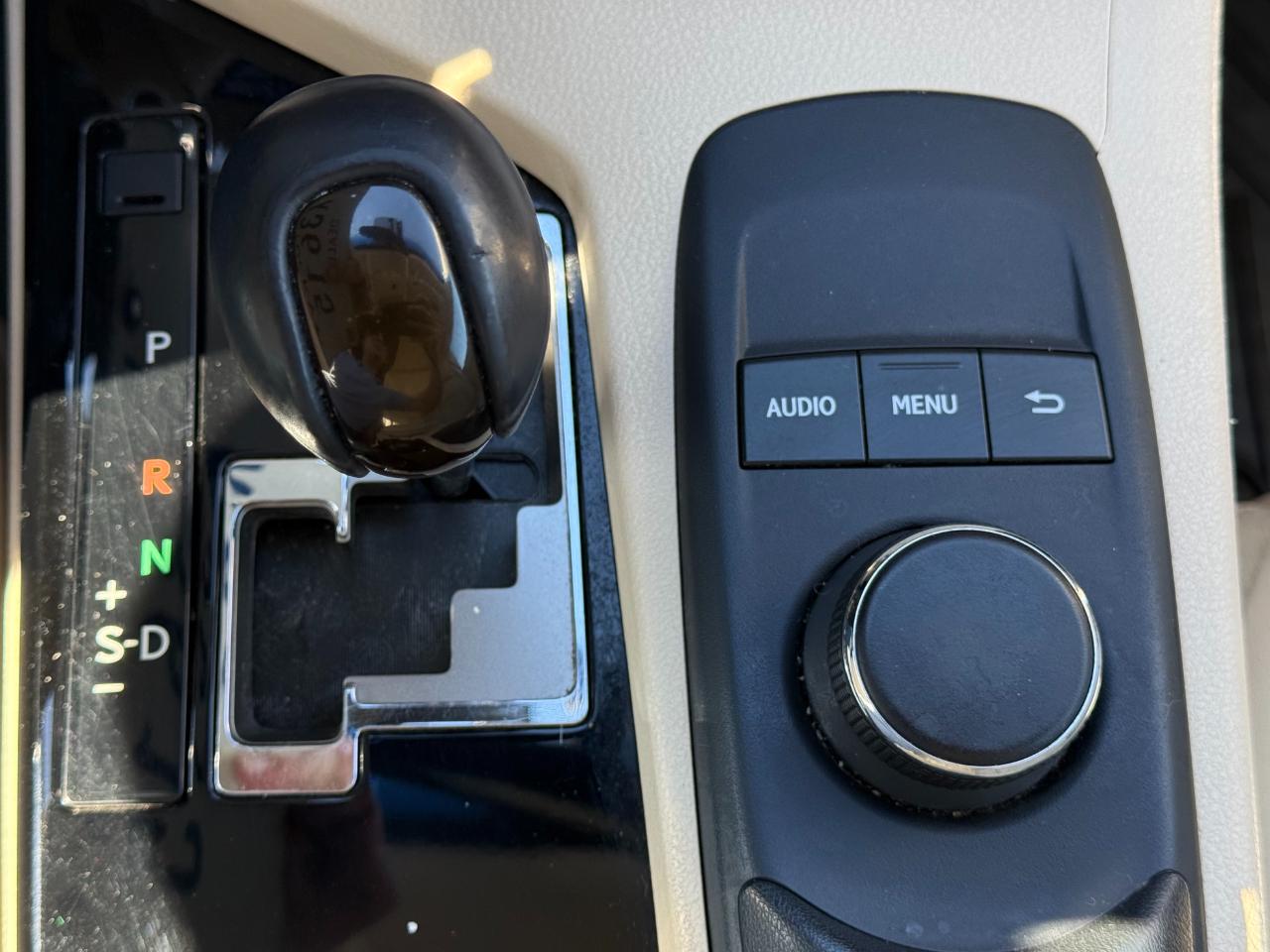 Lexus ES 350 4dr Sdn 2013