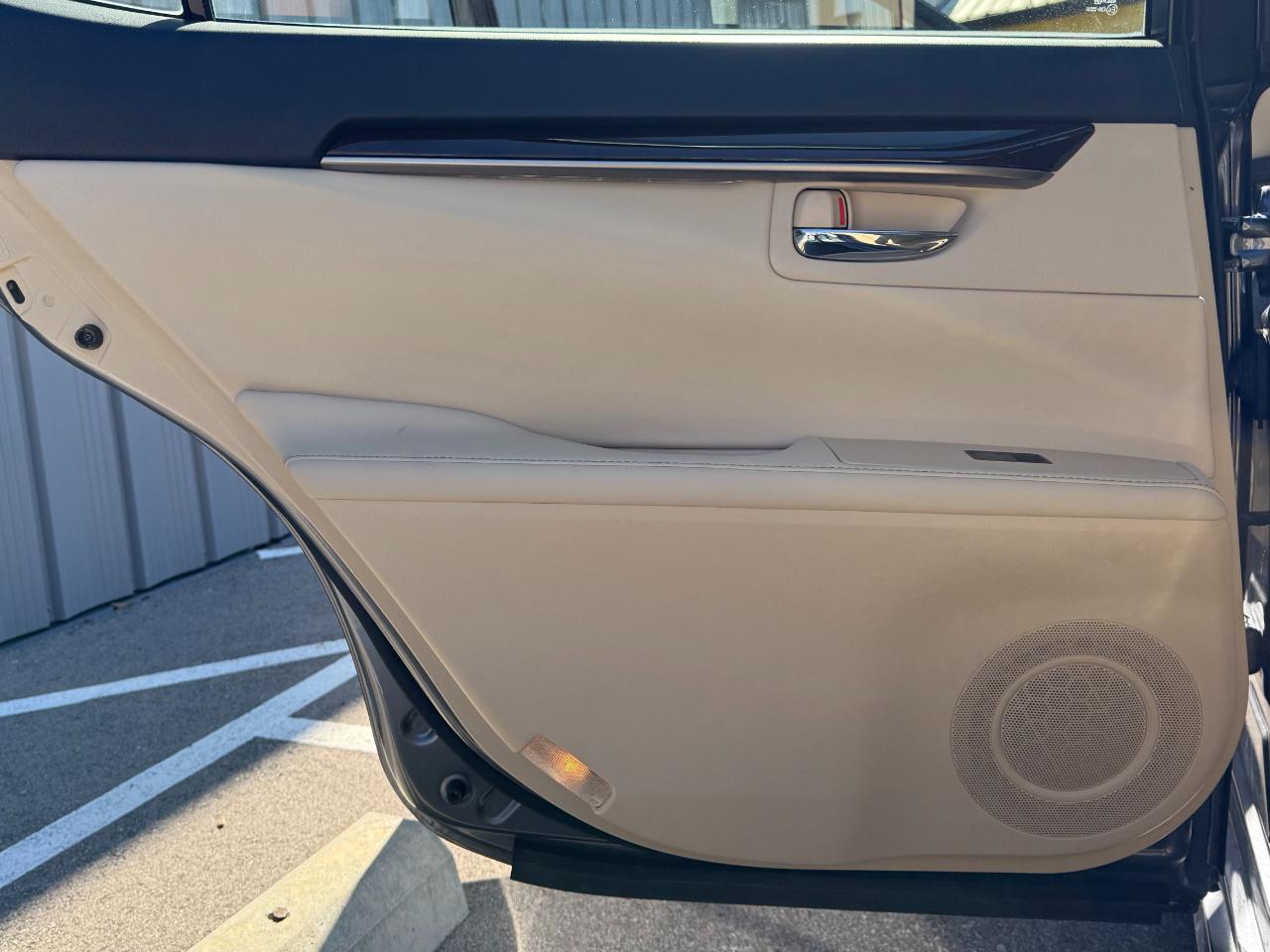 Lexus ES 350 4dr Sdn 2013