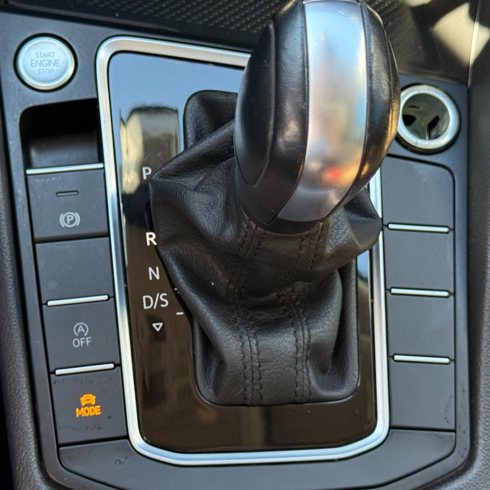 Volkswagen Jetta SEL Premium Auto w/ULEV 2020